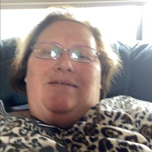 Meet your Posher, Becky